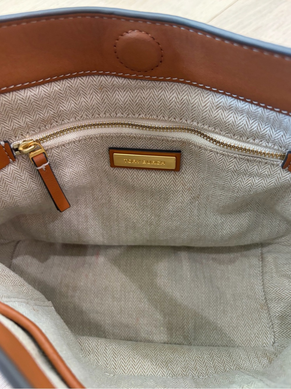 Tory Burch Cognac Leather Hobo with Logo Medallion - Picture 7 of 16